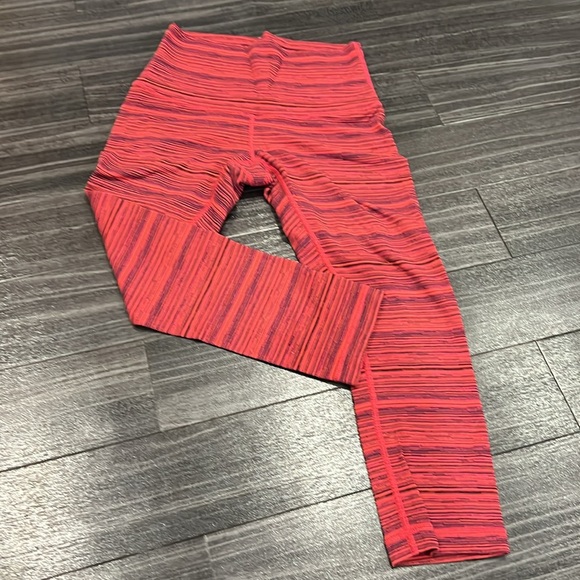 Lululemon Wunder Under HR Crop 21” - Picture 7 of 8